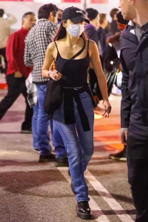 Olivia Rodrigo Paparazzi, Olivia Rodrigo Style, Goth Fashion Men, Olivia Rodrigo, White Outfits, Brad Pitt, Goth Fashion, The Queen, Fashion Inspo Outfits