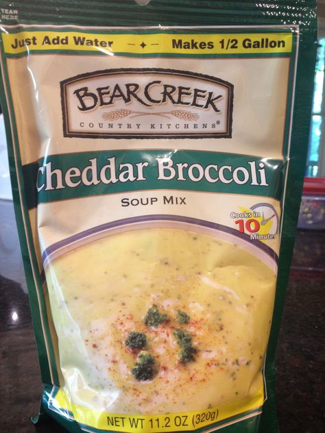 Easy & Delicious Broccoli Cheese Soup Bear Creek Soup, Cheddar Broccoli Soup, Cheddar Broccoli, Keju Cheddar, Broccoli Cheese Soup Recipes, Broccoli Soup Recipes, Country Kitchens, Broccoli Soup, Broccoli Cheese Soup