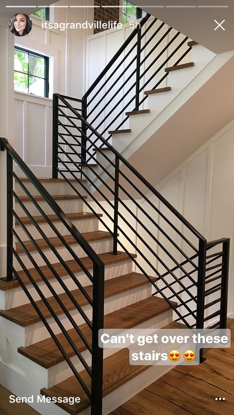 Reling Design Steel Ms, Ms Railing Design For Staircase, Ms Railing Design, Ms Railing, Reling Design, Stairs Railing, Railing Tangga, Luxury Ceiling Design, Modern Railing