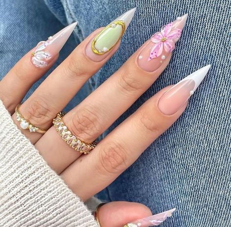 3d Flower Nails Stiletto, Purple Nails Flower, Chic Nails Elegant, Nails Delicate, Nails French Manicure, Manicure Aesthetic, Sophisticated Nails, Nails Flower, Nails Elegant