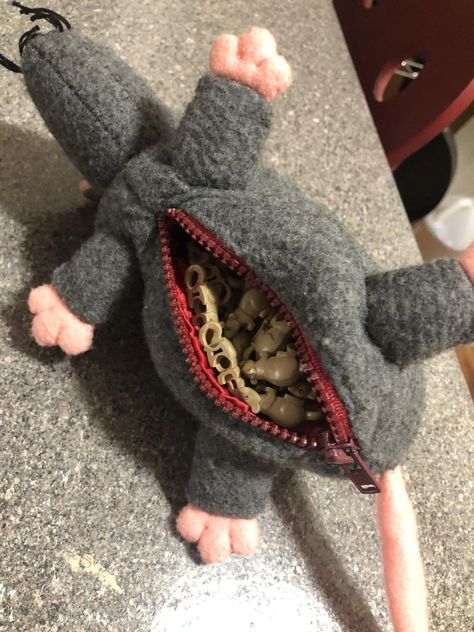 Stuffed Rat Bag (draft!) : 8 Steps (with Pictures) - Instructables Rat Stuffed Animal Pattern, Diy Rat Plush, Cursed Stuffed Animals, Rat Pattern Sewing, Sewing Projects Plushies, Cute Bag Designs, Diy Bag Ideas, Rat Plush Pattern, Rat Sewing Pattern