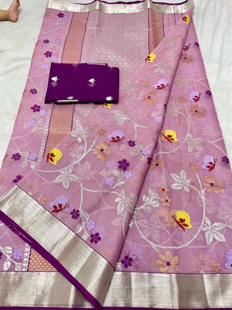 Pure Zari Kota Silk handloom saree in onion pink colour with contrast purple blouse. Onion Pink Saree Contrast Blouse, Pink Saree Contrast Blouse, Onion Pink Saree, Saree Contrast Blouse, Tissue Sarees, Onion Pink, Pink Color Combination, Kota Silk Saree, Tissue Saree