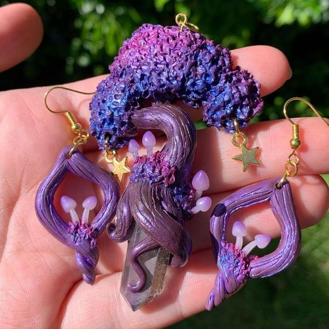 Handmade jewelry & accessories on Instagram: “Aura quartz tree pendant in mystic purple + earrings I created as a set. I’m beyond amazed by the colors of the new powders I‘m using. 🥰💜 -…” Golden Chain Necklace, Polymer Clay Fairy, Clay Fairies, Clay Figurine, Purple Earrings, Polymer Clay Pendant, Tree Pendant, Polymer Clay Creations, Aura Quartz