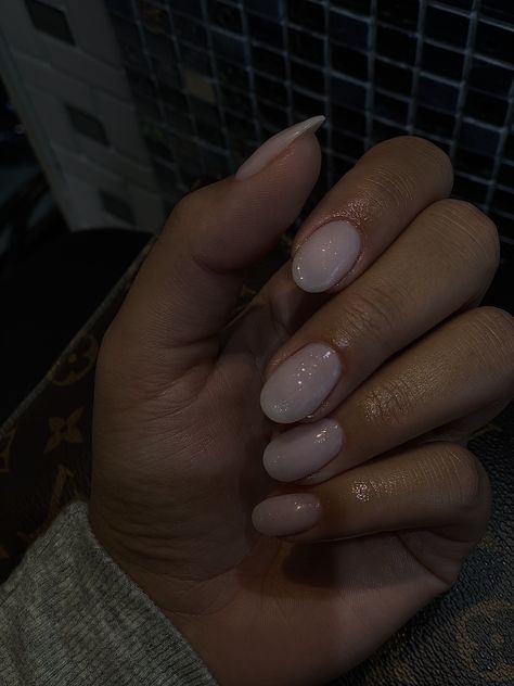 Natural nail ideas. The nails are pink neutral shade. Nail Inspo for classy nails. Nails Oval Shape, Nail Inspo Pink, Natural Looking Nails, Nails Oval, Neutral Nail, Neutral Nails, Dip Powder, Classy Nails, Trendy Nails