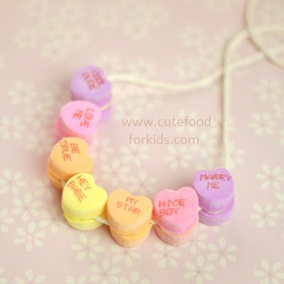 Conversation Heart Candy Necklace · Edible Crafts | CraftGossip.com Edible Necklace, Heart Necklace Diy, Edible Candy, Pinterest Valentines, Valentine Necklace, Roses Valentine, Conversation Hearts Candy, Valentinstag Party, Candy Necklace