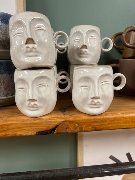 Face Ceramic Mug, Mug Face Pottery, Funky Pottery Mugs, Face Jugs Pottery Cute, Pottery With Faces, Face Mugs Ceramic, Mugs With Faces, Sculpted Mugs, Clay Inspo