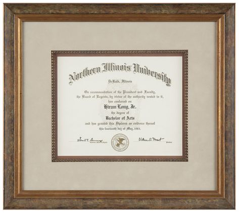 Graduation Frame Ideas, Framed Diploma Ideas, Framed Diploma, Graduation Frame, Leather Folder, Diploma Frame, Picture Framing, Frame Ideas, Bachelor Of Arts