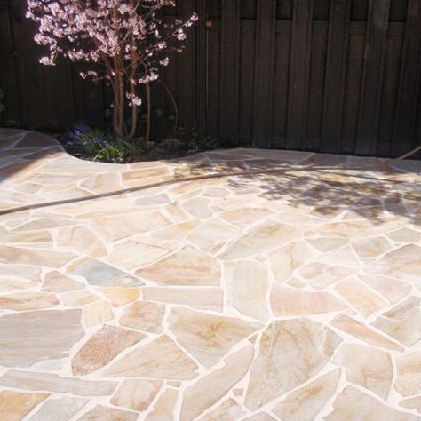 Pool Paving, Paving Ideas, Pavers Backyard, Backyard Seating Area, Outdoor Paving, Crazy Paving, Stone Patio, Small Backyard Ideas, Aesthetic Garden