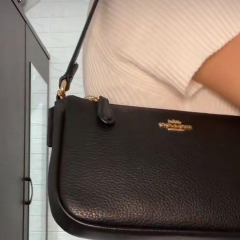 Coach Nolita 19 Bag Black Nolita 19 Coach Outfit, Coach Nolita 19 Outfit, Coach Bag Outfit Style, Coach Bag Outfit, Coach Nolita 19, Coach Nolita, Nolita 19, Coach Outfits, Luxury Stuff