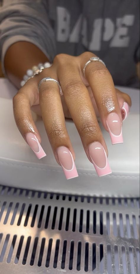 Medium Length French Tip Nails With Design, Pink Gel Nails Short Design, Box Nails Short, Acrylic Nails Simple Pink, Pink Acyrilics Nails, Mexico Vacation Nails Cancun, Full Chrome Nails, Short Nails Ideas Acrylic, Simple But Cute Nails Acrylic