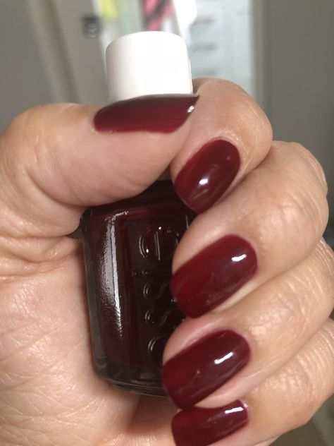 Essie Bordeaux Nails, Nail Art Pictures, Ulzzang Makeup, Colorful Nail Designs, Essie Nail, Pretty Acrylic Nails, Nail Color, Womens Purses, Angelina Jolie