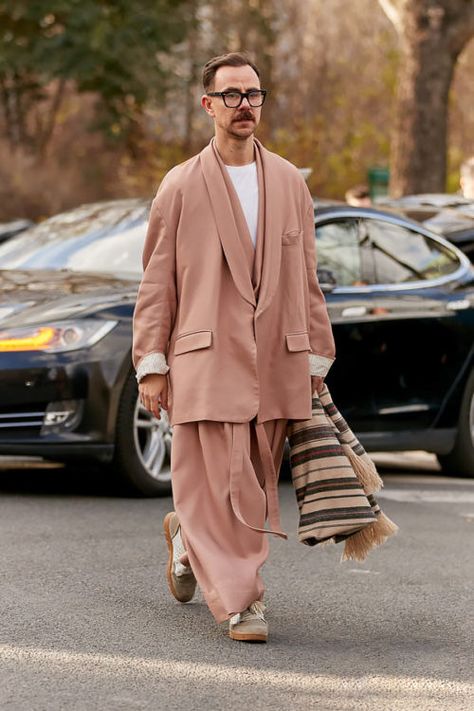 Paris Mens Fashion, Paris Fashion Week Men, Quoi Porter, Moda Paris, Paris Fashion Week Street Style, Mens Fashion Week, The Best Street Style, Street Style Paris, Paris Street Style