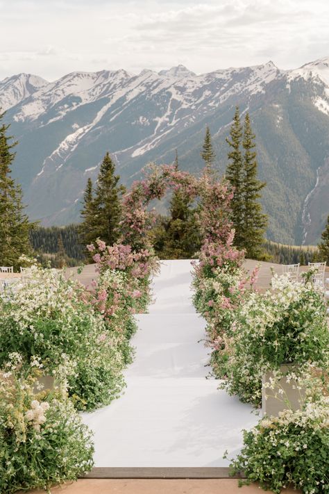 C Photo, Floral Arch Wedding, Mountain Top Wedding, Aspen Wedding, Wedding Reception Flowers, Ceremony Design, Dream Clients, Dream Wedding Venues, Ceremony Inspiration