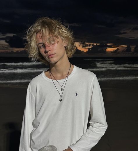 Boys Haircuts Long Hair, Surfer Guys, Male Haircuts Curly, Blonde Hair Boy, Surfer Boys, Long Blond, Short Hair Undercut, Boys Long Hairstyles, A Haircut