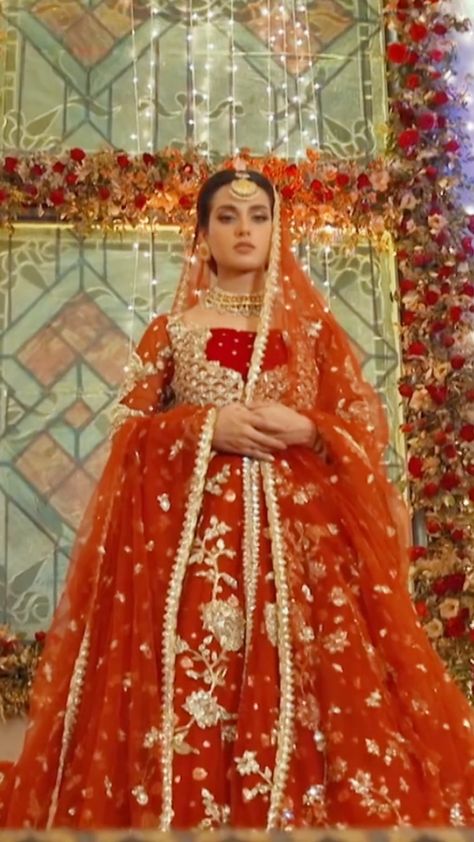 Iqra aziz Iqra Aziz Outfits In Khuda Aur Mohabbat, Bridal Dresses 2022, Asian Wedding Dress Pakistani, Latest Pakistani Dresses, Khuda Aur Mohabbat, Pakistan Clothes, Red Bridal Dress, Shadi Dresses, Wedding Lehenga Designs