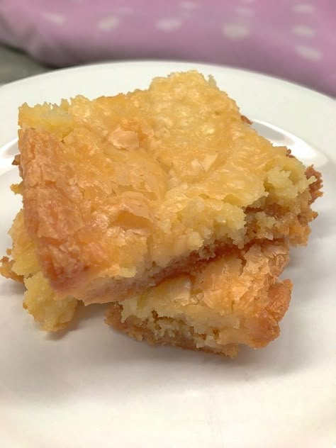 Chess squares are a staple in the South. They are delicious, and most importantly, easy to make. Only a few ingredients are needed, and they are amazing. Chess Squares Recipe, Chess Bars, Chess Squares, Chess Cake, Bread Puddings, Chess Pie, Potluck Desserts, Delish Desserts, 2024 Recipes