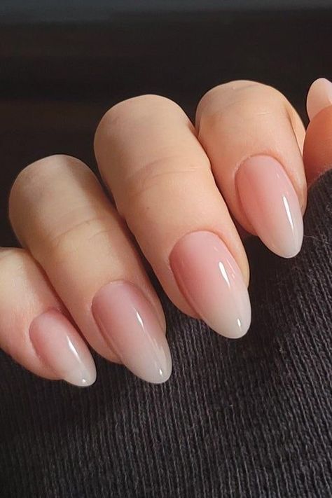 Milky Pink nail ideas Baby Boomers Nails, Unghie Sfumate, Casual Nails, Soft Nails, Oval Nails, Baby Boomer, Dip Powder Nails, Dipped Nails, Classy Nails