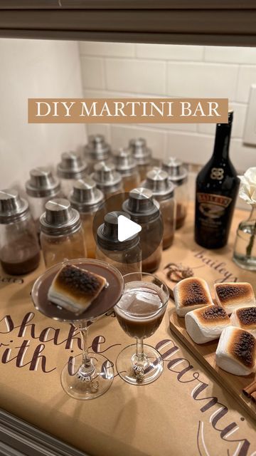 Kerra Lynn Looks on Instagram: "If you want to be the hostess with the mostest this holiday season, a martini bar should do the trick! 🍸  Don’t forget to save this video for the holidays so you can give it a try! 🤍  #partyinspo #thanksgiving #friendsgiving #partyideas #host #hosting #friendsgiving #dinnerparty #diy #decor #holidaydecor #diydecor #budgetdecorating #budgetfriendly #holidayseason #festive #christmas #thanksgiving #hostingidea #hostinghack" Holiday Bar Ideas, Christmas Cocktail Party Ideas Decor, Make Your Own Martini Bar, Holiday Party Bar Set Up, Christmas Wine Bar, Espresso Martini Station, Holiday Drink Station, Shotcuterie Board Ideas, Martini Party Ideas Food