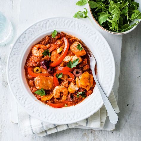 Use a ready-prepared fish pie mix or seafood mix from the supermarket to make this really speedy. Stew Healthy, Seafood Mix, Curry Stew, Easy Curry, Fish Pie, Seafood Stew, Chorizo Sausage, Hearty Stews, Food Store