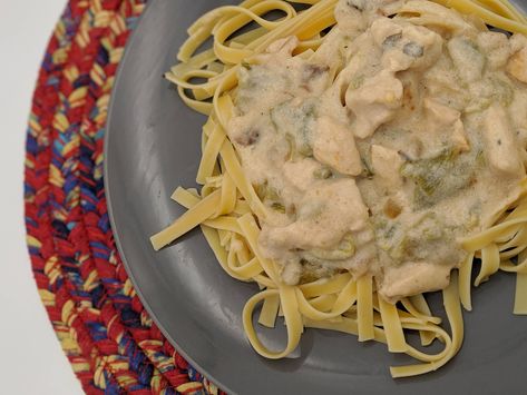 Green Chile Recipes, Chicken Fettuccine Alfredo, Green Chili Chicken, Chile Recipes, Green Chile Chicken, Chicken Fettuccine, Hatch Green Chile, Hatch Chile, Alfredo Sauce Recipe