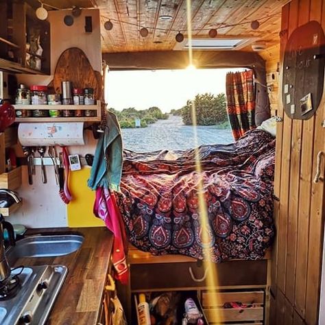 Elizabeth aka @van_grrrl (@van.crush) • Instagram photos and videos Van Life With Two Beds, Van Life View, Van Living Couples, Crush Instagram, Van Life Reality, Sleeping In Van Aesthetic, Traveling Family, Van Bed, Van Dwelling