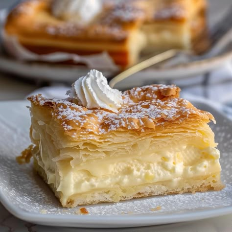 Discover how to make this irresistible Cheesecake Crescent Rolls Casserole, a perfect blend of creamy and crispy layers! Cheesecake Crescent Rolls, Fun Cheesecake Recipes, Crescent Roll Casserole, Crescent Roll Cheesecake, Dairy Free Cream, How To Make Cheesecake, Crescent Roll Recipes, Crescent Roll Dough, Crescent Roll