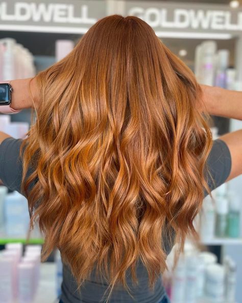 Out with the old and in with this season's hottest colour, COPPER! 🧡 At Vivo, we've seen a huge increase in people dabbling in rusts, chestnuts, auburns and every other shade of coppery perfection lately and the reasons why are clear to see - this sexy shade looks good on everyone!😍 Check out this amazing before & after by Tess @hairbytessapaterson at Vivo Remarkable Park (Queenstown)✨ . . . #haibyvivo #vivobeforeandafter #vivohaircopper #vivoqueenstown #vivoremarkablespark #copperbalayage... Copper Balayage, Hair Salons, Copper Hair, Queenstown, Ginger Hair, May 1, Auburn, Redheads, Chestnut