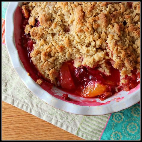 Plum Pie Recipe, What About Second Breakfast, Crunchy Oatmeal, Plum Dessert, Plum Crumble, Plum Pie, Plum Recipes, Peach Crumble, Pie Crumble