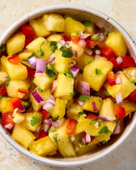 Fresh Pineapple Salsa Recipe (Easy!) | The Kitchn Call Recipes, Grilled Pineapple Salsa, Quick Salsa, Pineapple Salsa Recipe, Homemade Condiments, Delicious Appetizer Recipes, Pineapple Salsa, Healthier Choices, Grilled Pineapple