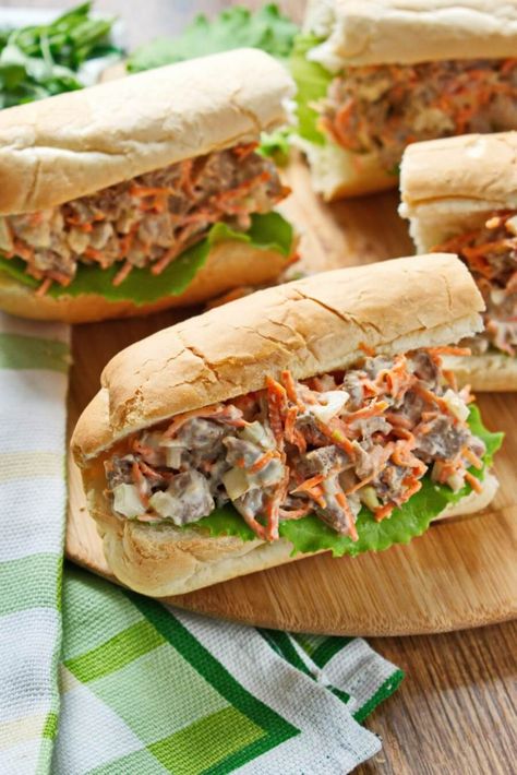 COOK.ME |  #sandwich #sandwichrecipes #beefsaladsandwich #beefsandwich Sandwich Recipes Dinner, Party Sandwiches Recipes, Sandwich Recipes For Kids, Lunch Sandwich Recipes, Cold Sandwich Recipes, Healthy Sandwich Recipes, Easy Sandwich Recipes, Gourmet Sandwiches, Cold Sandwiches