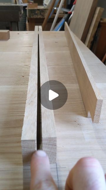 Templeton Fine Carpentry LLC on Instagram: "Learned this idea from Fabian @bauwoodworks really great YouTube video. #slidingdovetail #joinery #woodworking" Wooden Moulding Design, Simple Wood Joints, Wood Joinery Detail, Japanese Wood Joinery, Carpentry Basics, Small Woodworking Shop Ideas, Joinery Woodworking, Wooden Joints, Fine Woodworking Furniture