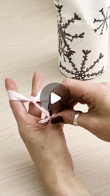 Apartment Therapy on Instagram: "Bookmark this for your gift wrapping needs. 🎀 (via @effectivespaces)" Apartment Therapy, Gift Wrapping, Gifts, Instagram