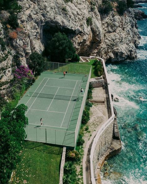 Tennis overlooking in the South of France 🎾 Credit: @worldofkerry #OldMoneyStyle #oldmoneyaesthetic #oldmoney #oldmoneyoutfits #oldmoneyfashion #oldmoneyculture #outiftinspiration #outfitoftheday #clothingbrand #oldmoney #fashion #aesthetic #oldmoneystyle #pinterest #vintage #porsche #explorepage #lanadelrey #luxurylifestyle #outfitoftheday #luxury #luxurlife #porsche #beautifuldestinations #frenchrivera Tennis Court Aesthetic, Tennis Aesthetic Vintage, Tennis Lifestyle, Pictures Of Beautiful Places, Tennis Aesthetic, Brand Vision, France Aesthetic, Vintage Tennis, Tennis Courts