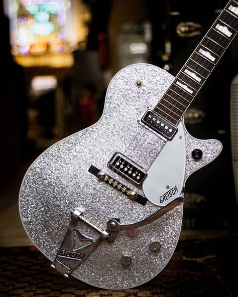 Gretsch Guitar, Denmark Street, Silver Guitar, Pretty Guitars, Music Rooms, Types Of Guitar, Guitar Finishing, Guitar Pins, Unique Guitars