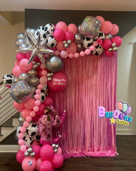 Dolly Parton Balloon Garland, Cowgirl Disco Party Decorations, Barbie Cowgirl Birthday Party, Barbie Rodeo Party, Cowprint Birthday Decor, Cowgirl Balloon Arch, Cowgirl Decorations Party, Cowgirl Balloon Garland, 21st Party Themes