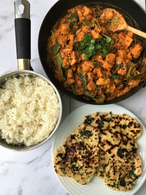 Student Cooking, Fluffy White Rice, Curry Easy, Homemade Naan Bread, Potato Spinach, Homemade Curry, Sweet Potato Curry, Sweet Potato Spinach, Spinach Curry