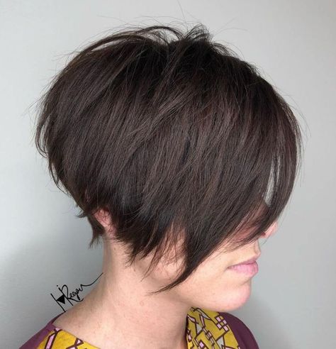 Angled Pixie Bob With V-Cut Layers Short Textured Hair, Shaggy Pixie, Thick Hair Cuts, Short Shag Haircuts, Short Shag Hairstyles, Short Shag, Layered Hairstyles, Pixie Haircut For Thick Hair, Undercut Pixie Haircut