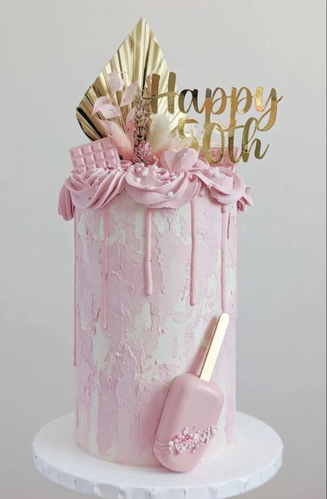 Trending Birthday Cakes 2023, Trending Cake Designs 2023, Luxury Cakes Birthday For Women, Pink Drip Cake, Queens Birthday Cake, Birthday Cake Roses, Candyland Cake, Tall Cake, 18th Cake