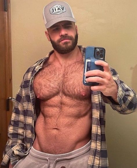 Buff Guys, Scruffy Men, Hot Dads, Beefy Men, Bear Men, Country Men, Poses References, Men's Muscle, Muscular Men