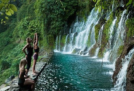 Want to know what El Salvador is all about? Read our exploration of culture for this surfing paradise  #travel #wanderlust #explore #surf #surfing #adventure #sunset #optoutside #endlesssummer #tour #vacation #trip #adventuretours Juayua, El Salvador Culture, El Salvador Travel, Paradise Travel, Surf Trip, Central American, Travel Wanderlust, American Country, Adventure Tours