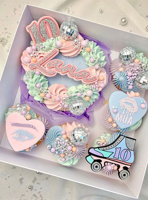 Cupcakes For Birthday, Cupcakes Bouquet, Bouquet Cupcakes, Tie Dye Cupcakes, Girl Birthday Cupcakes, Cupcake Decorating Ideas, Cupcake Boutique, Ideas Cupcakes, Buttercream Cupcakes