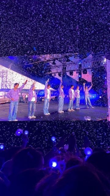 Bts Group Photo Concert, Bts Wallpaper Ot7 Aesthetic, Bts Yet To Come Busan Concert, Bts Concert Photos, Purple Bts Wallpaper, Bts Concert Aesthetic, Bts Ot7 Photos, Kim Taehyung Photoshoot, Bts Concert Wallpaper