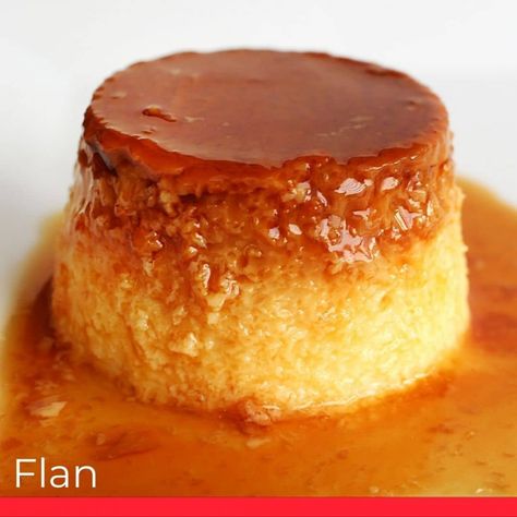 Mini Flan Recipe, Coconut Recipes Easy, Cuban Flan Recipe, Leche Flan Cake, Mini Flan, Creme Brulee Recipe Easy, Flan Recipe Easy, Flan Recipes, Cuban Desserts