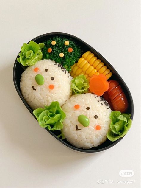 Kids Lunch Box Meals, Bento Box Recipes, Preschool Lunch, Lunch Box Idea, Cute Bento Boxes, Japanese Food Bento, Kawaii Cooking, Easy Eat, Bento Recipes