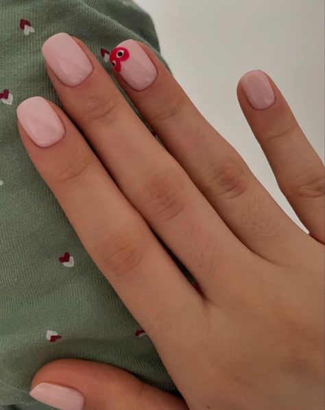 nails Nail Ideas Red Heart, Heart With Eyes Nails Short, Nail Polish Ideas Natural Nails, Simple And Short Nails, Short Nails Ideas Heart, Short Rounded Dip Nails, Simple Heart Design Nails, Comme Des Garcons Nails Short, Heart Gel Nail Designs