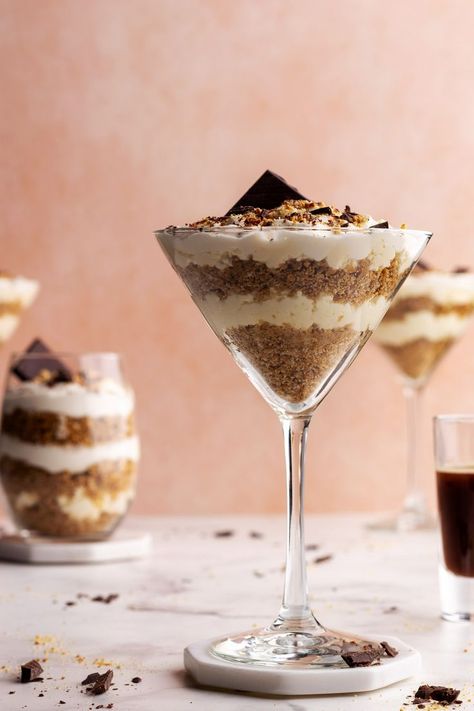 Plazma biscuits parfait in a martini glass with chocolate garnish Bakery Business Plan, Chocolate Cube, Desserts In A Glass, Making Whipped Cream, Parfait Recipes, Coffee Aroma, Dessert Glasses, Lindt Chocolate, Layered Desserts