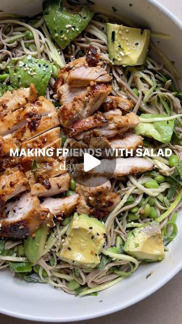 Marika Day - Dietitian on Instagram: "Peanut Chicken Soba Noodle Salad 🥜 The chokehold noodle salads have on me is next level. This salad would also work with vermicelli rice noodles and you could swap the chicken for tofu, beef or salmon! Meal prep this one as it is 🔥 the next day.  This recipe is adapted from the incredible @claudiabrick recipe !! 

Follow @marikaday for more easy, healthy recipes 
Follow @marikaday for more easy, healthy recipes 

Serves 2-3 

* 200g soba noodles
* 1 large zucchini
* 1/4 cup mint torn
* 1/4 cup coriander roughly chopped
* 1 tbsp sesame seeds toasted 
* 1/2 cup spring onion, finely sliced
* 1 cup edamame beans, blanched
* 1 ripe avocado

Chicken
* 300-400g chicken thighs
* 1 garlic clove, crushed 
* 2 tbsp soy sauce
* juice of 1 lime
* 2 heaped tbsp cr Tofu Beef, Vermicelli Rice Noodles, Noodle Salads, Vermicelli Rice, Noodles Salad, Salmon Meal Prep, Soba Noodle Salad, Large Zucchini, Rice Noodle Salad