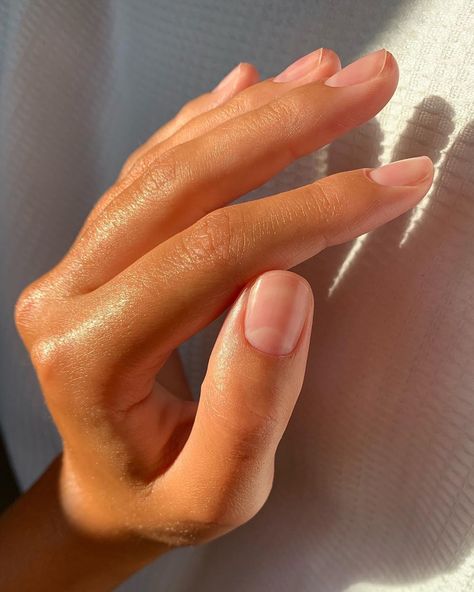 By Saskia (@_bysaskia) posted on Instagram • Jun 23, 2020 at 7:48pm UTC Bare Nails, Beauty Care Routine, Nail Ring, Nails Only, Clean Nails, Minimalist Nails, Gorgeous Nails, Perfect Nails, Nail Manicure