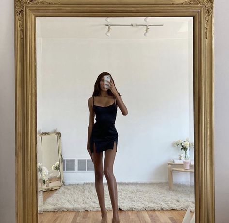 Full Body Mirror Selfie, Full Body Mirror, Body Mirror, Body Inspiration, Instagrammer, Perfect Body, 90s Fashion, Full Body, Aesthetic Clothes