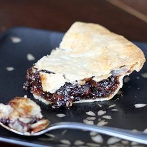 Mincemeat Pie, Raisin Pie, Focaccia Dolce, Minced Meat Recipe, Favorite Pie, Fruity Desserts, Pies & Tarts, Theater Seating, Pastry Dough